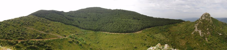 Peña Grande eta Esparatz Peña Txikitako gailurretik