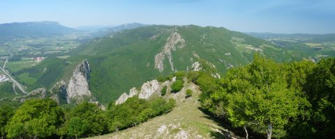 Erga eta Mundumalkorraren arteko ertza