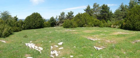 Ardibidegaineko gailur ez oso nabarmena