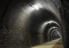 Uitziko tunelaren barrualdeko ikuspegia