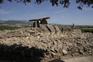 excavación túmulo dolmen Sorginaren Txabola