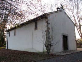 Chapelle de Serres ermita Azkaine aldean