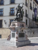 Urdanetaren omenezko estatua