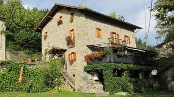 Segoretxe etxea, Altzo Azpi