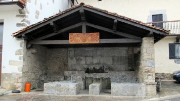 Latsagako iturria, Igantzi