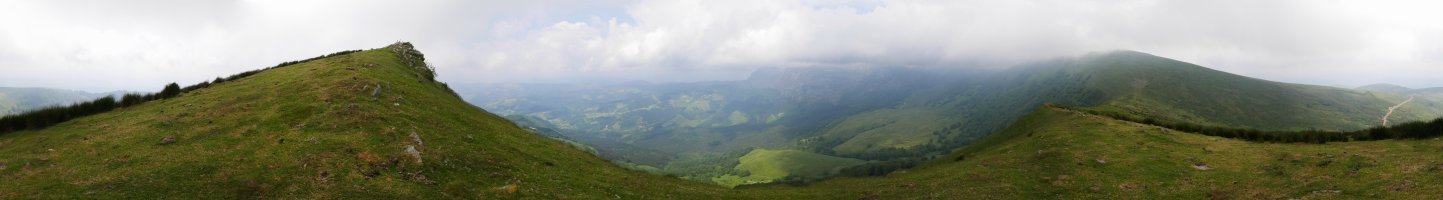 Egileorren hego-ekialdeko bizkarretik 360ºtako ikuspegia