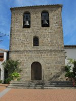 San Esteban eliza, Aos-Longida