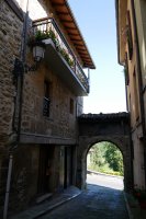 Iparraldeko portalea, Leintz Gatzaga