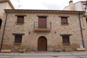 Santa Barbara kaleko etxeak, Mañeru