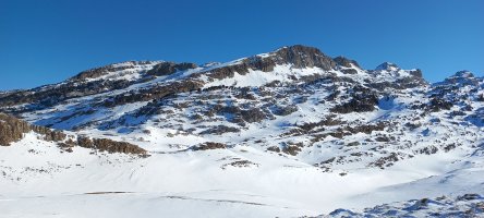Hiru Erregeen Mahaia (2446m) Lintzako lepotik