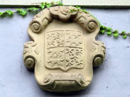 Garbuno etxeko armarria, Iturriotz-Oiartztzn