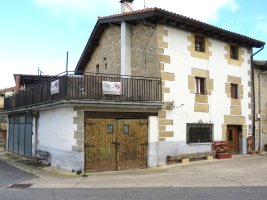 Etxea (Kale Nagusia 25) Komunioi-Lantaron