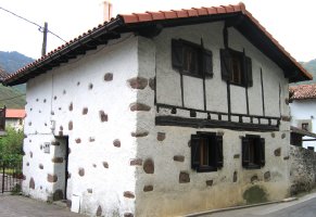 Muxune etxea, Ergoien-Oiartzun