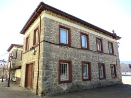 Udaletxea, Izarra-Urkabustaiz