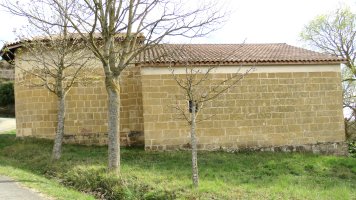 Santa Luzia baseliza, Bastida