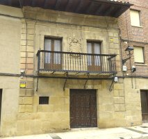 Etxea (El Frontin Kalea 4), Bastida