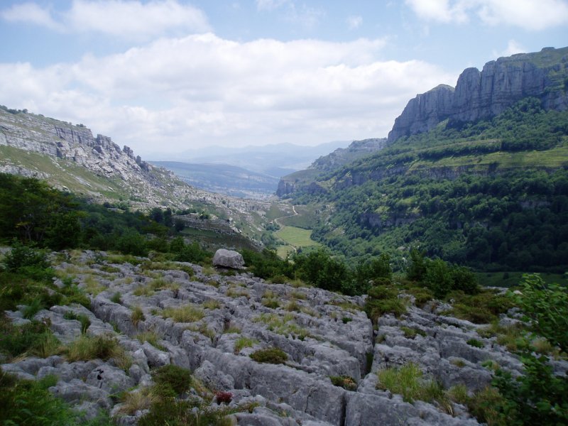 Brenavinto sakonunea eta Alto de la Posad?a lepoa mendebaldetik ikusita