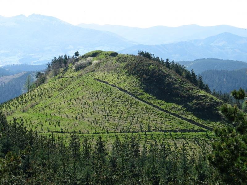 Gazteluaitz (HE) tontorretik ikusita