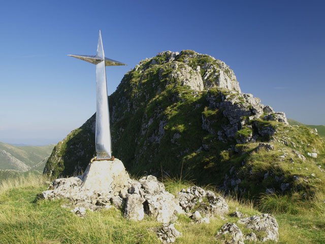 Erlabeltzeko gurutzea