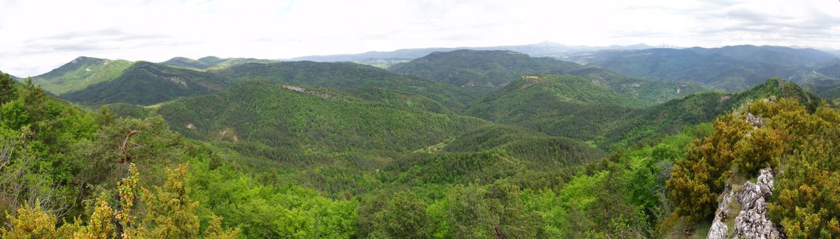 Ikuspegi zabala Santa Agedako gailurretik