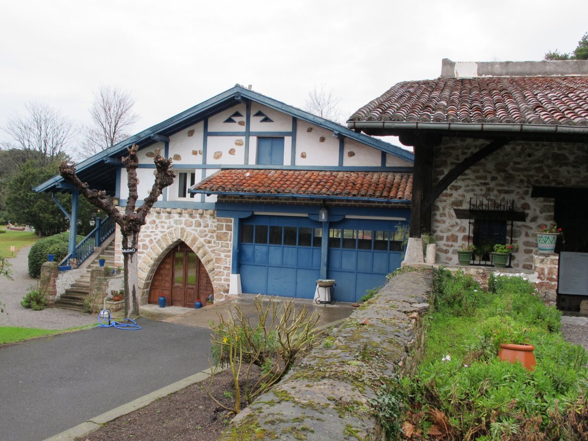 Santiago ermita Zumaian