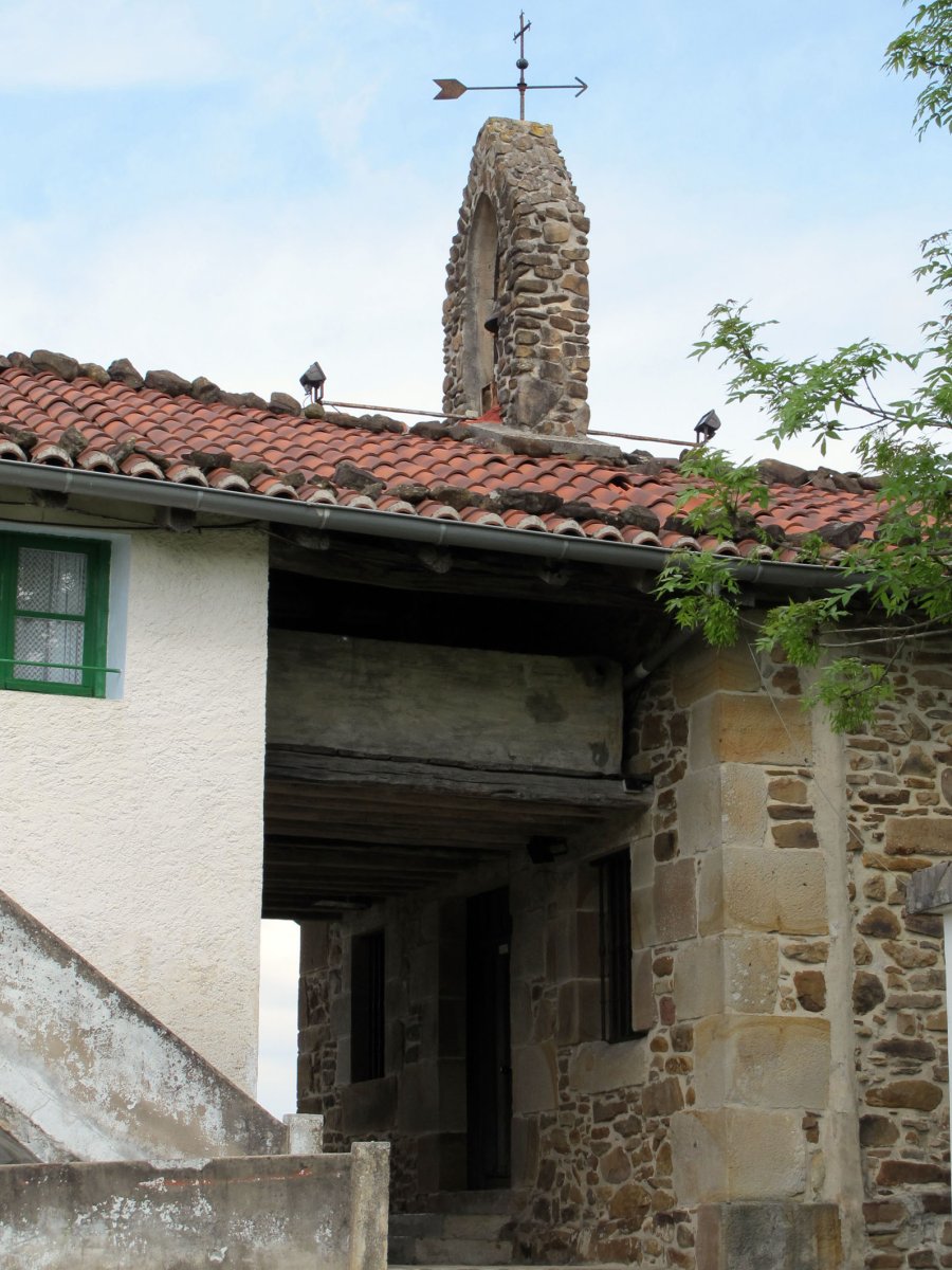 Gurutzetako ermita Idiazabalen