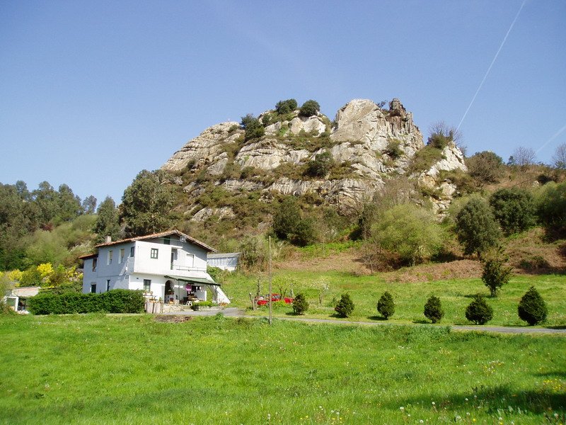 Santa Marinako atxak