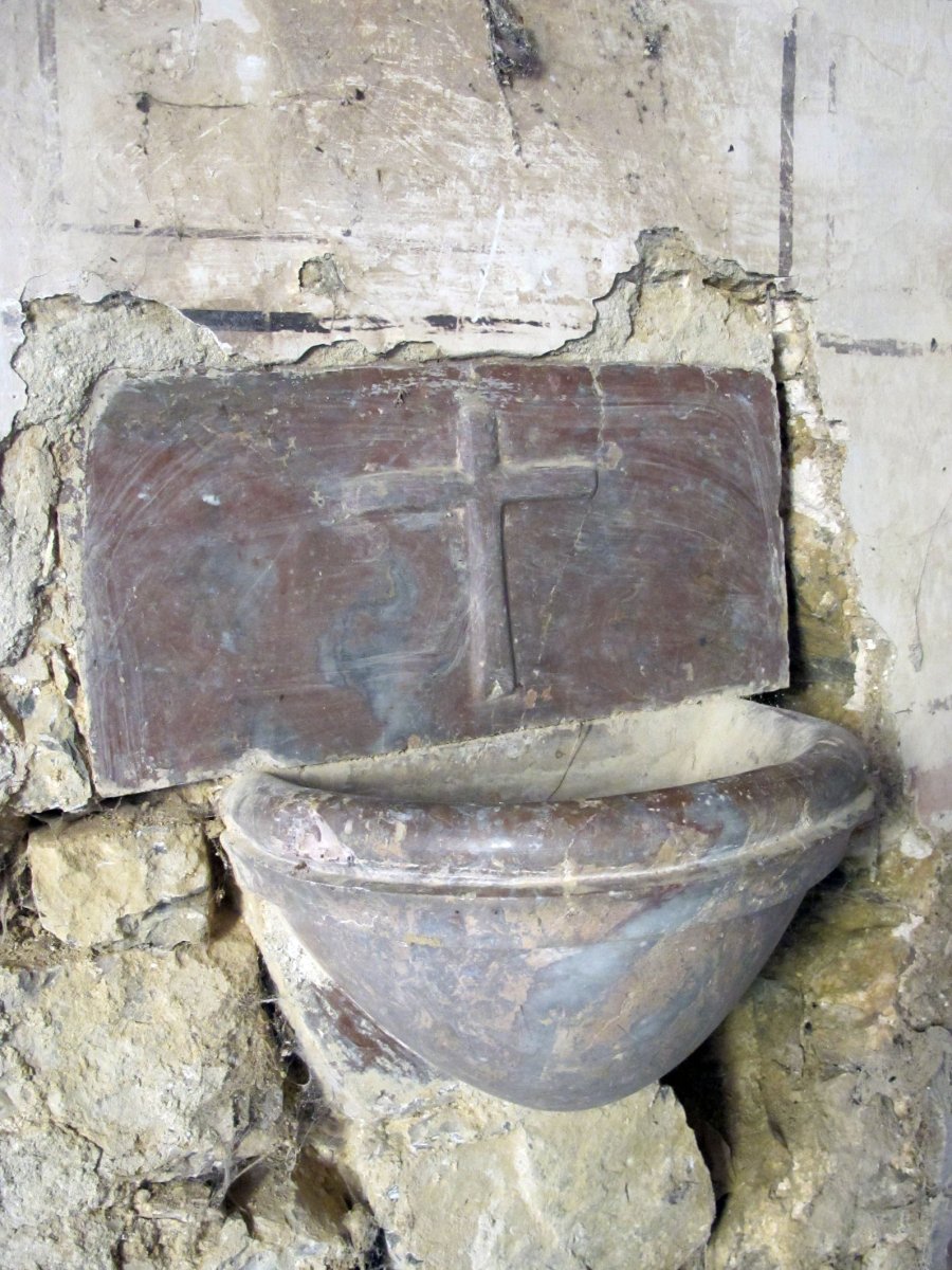 Ur bedeinkatu ontzia barruan