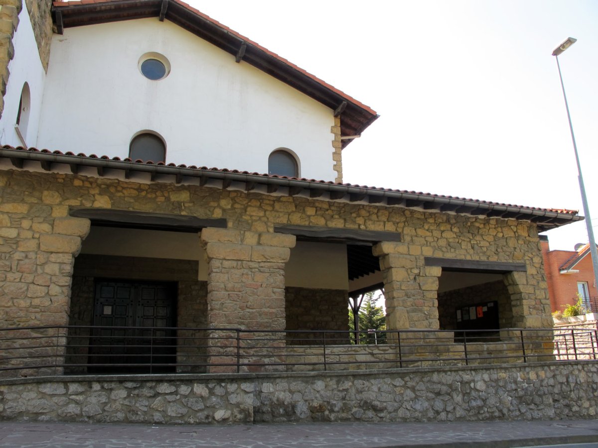 Santa Krutz ermita Aieten