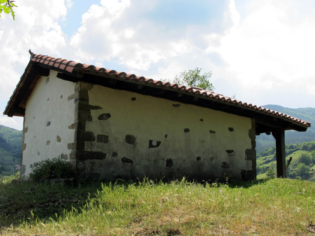 Letazur ermita Aramaio inguruan