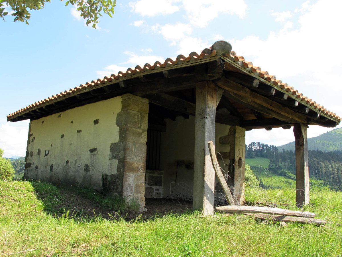 Letazur ermita Aramaio inguruan