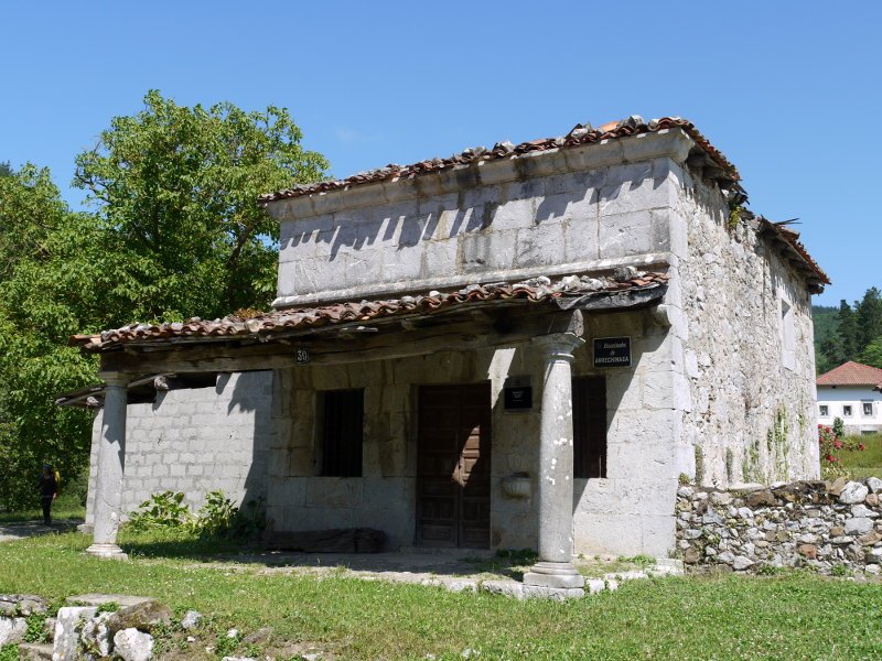 San Joakin eta Santa Ana ermita Markina aldean