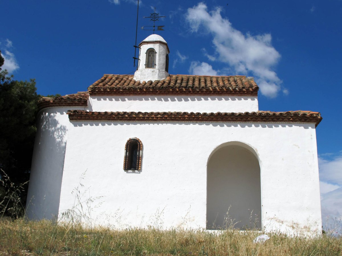 Virgen del Portegado ermita Funes inguruan