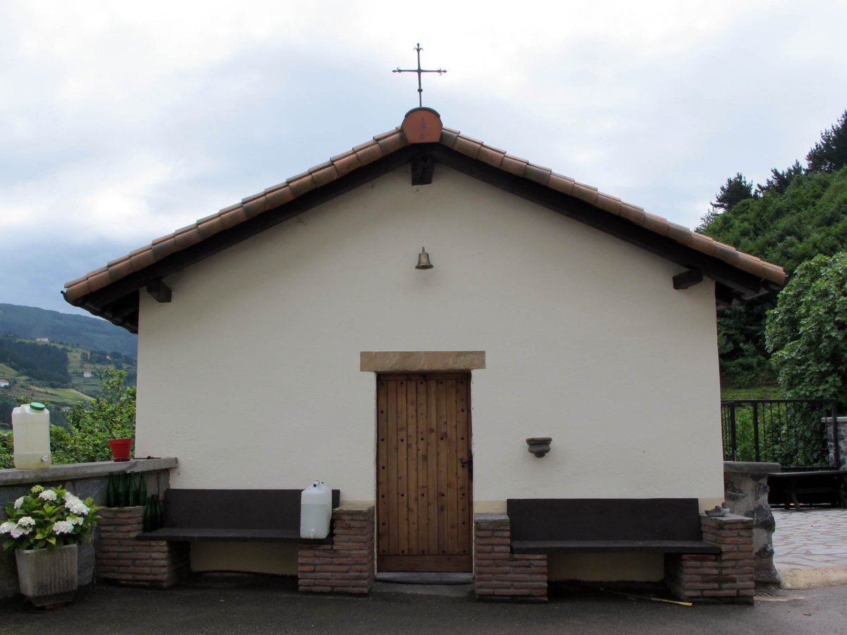 Santa Ageda ermita Zabale baserrian