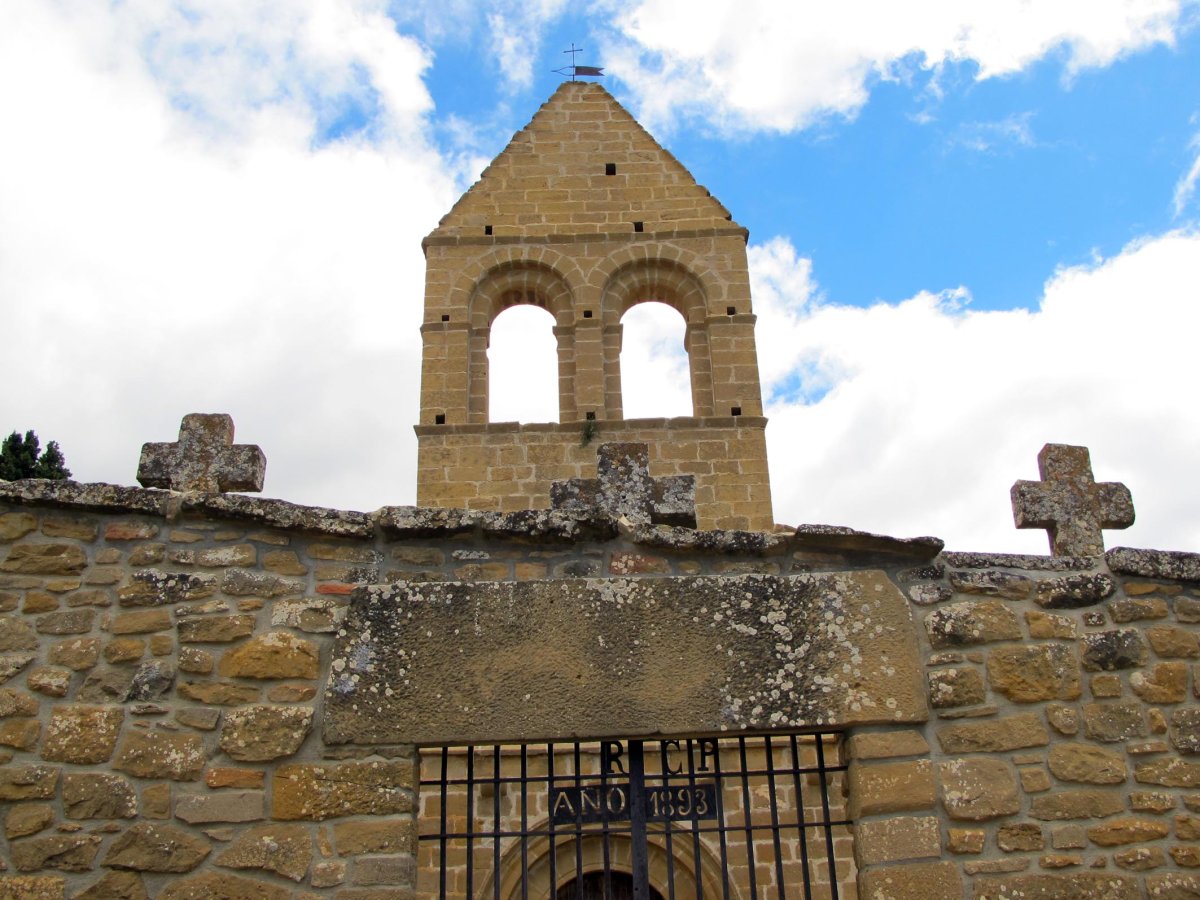 San Migel ermita San Martin de Unx hilerrian