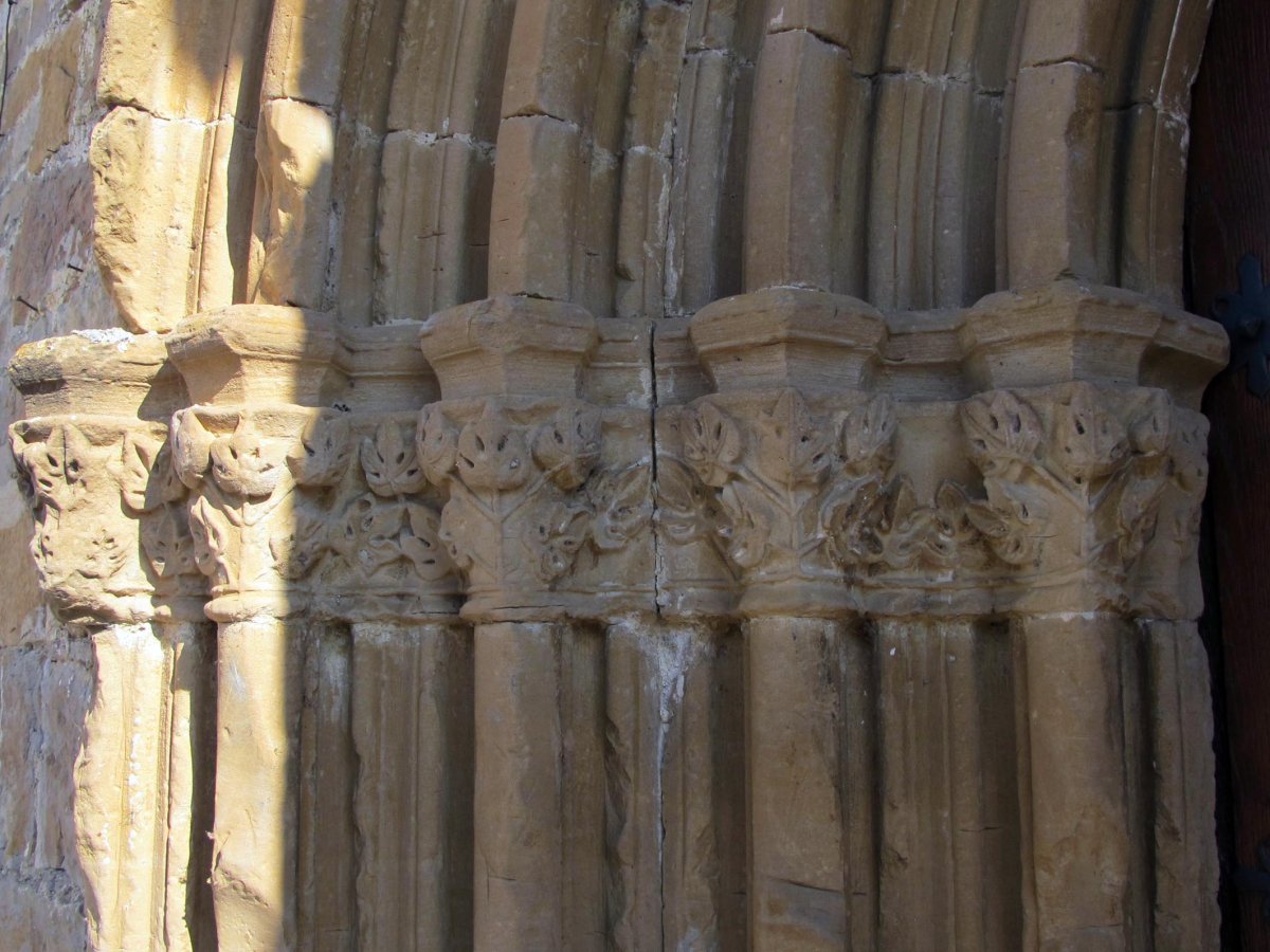 Santa Maria de la Peña ermita Arazurin