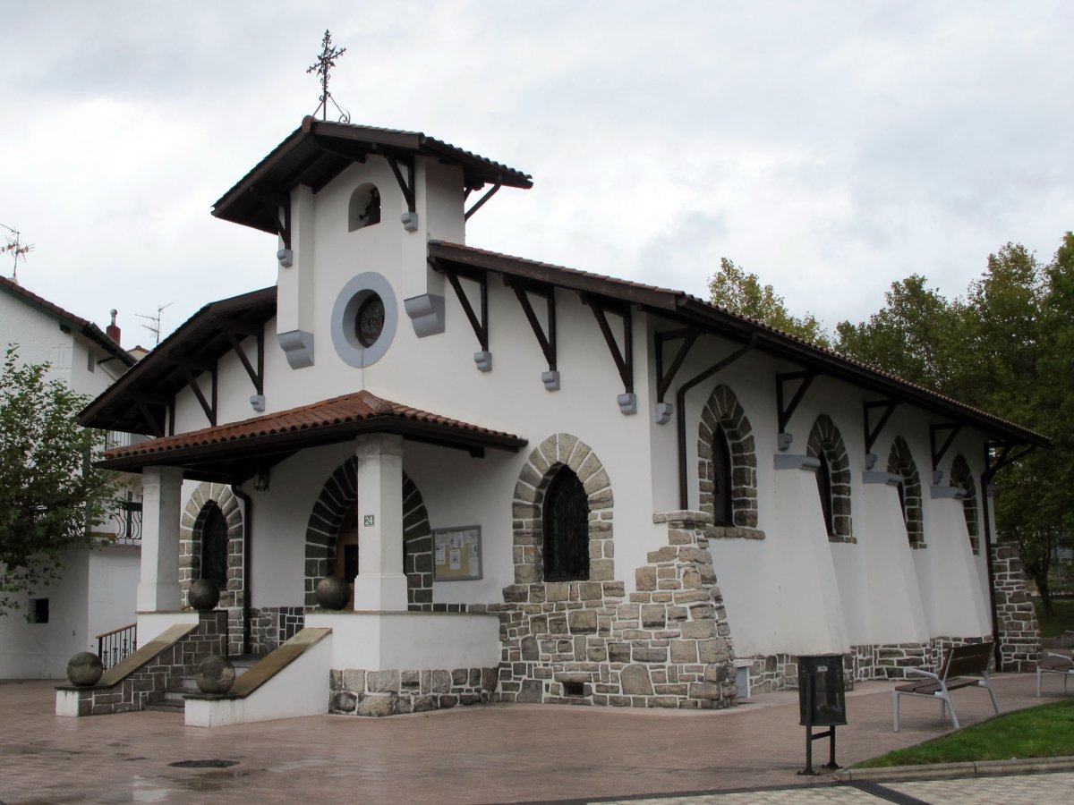 Jesusen Bihotza ermita Behobia auzoan