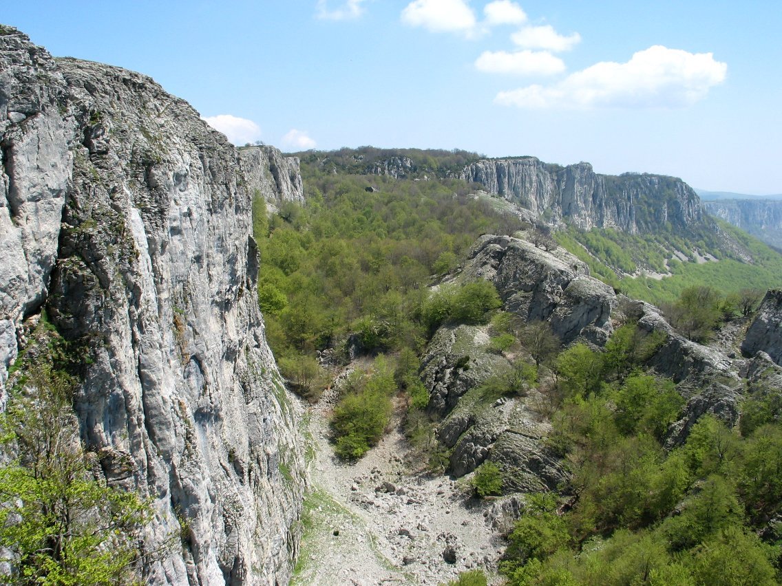 Amildegia mendebaldetik