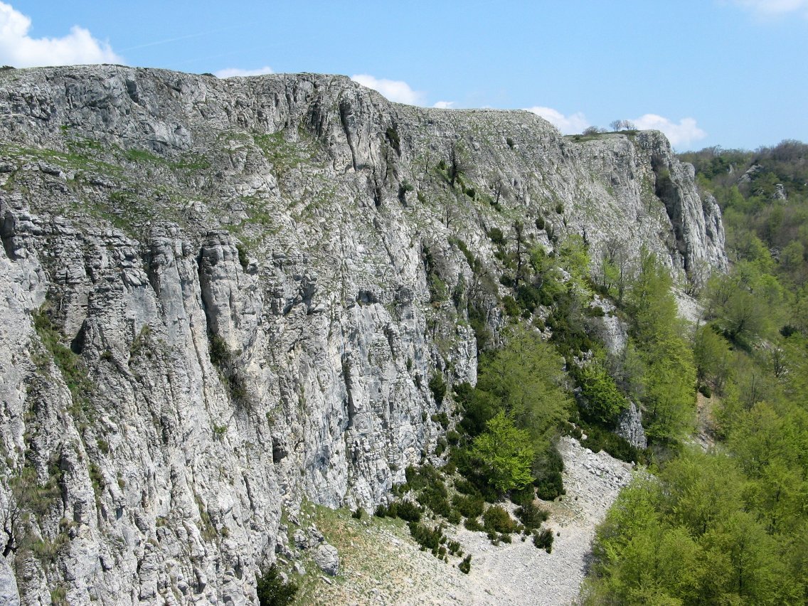 Amildegia mendebaldetik