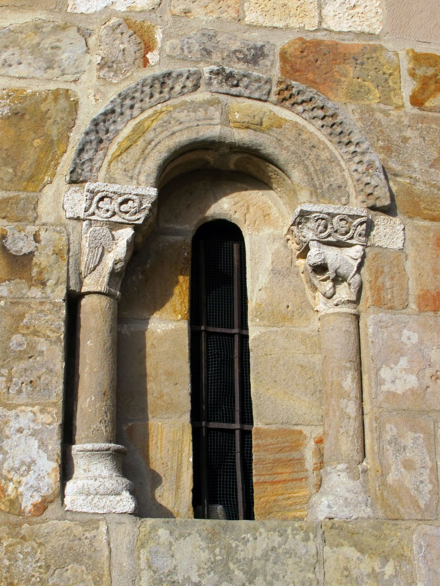 San Juan ermita Araia aldean