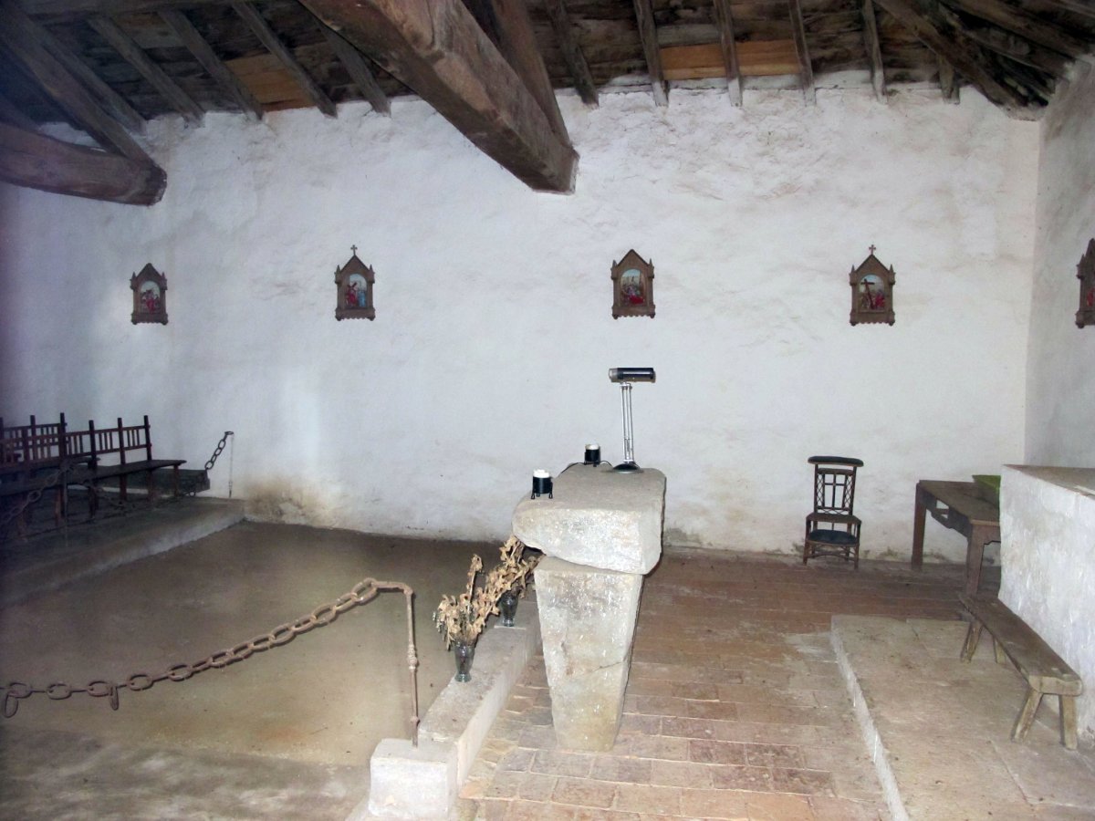 San Lorentzo ermitaren barrualdea