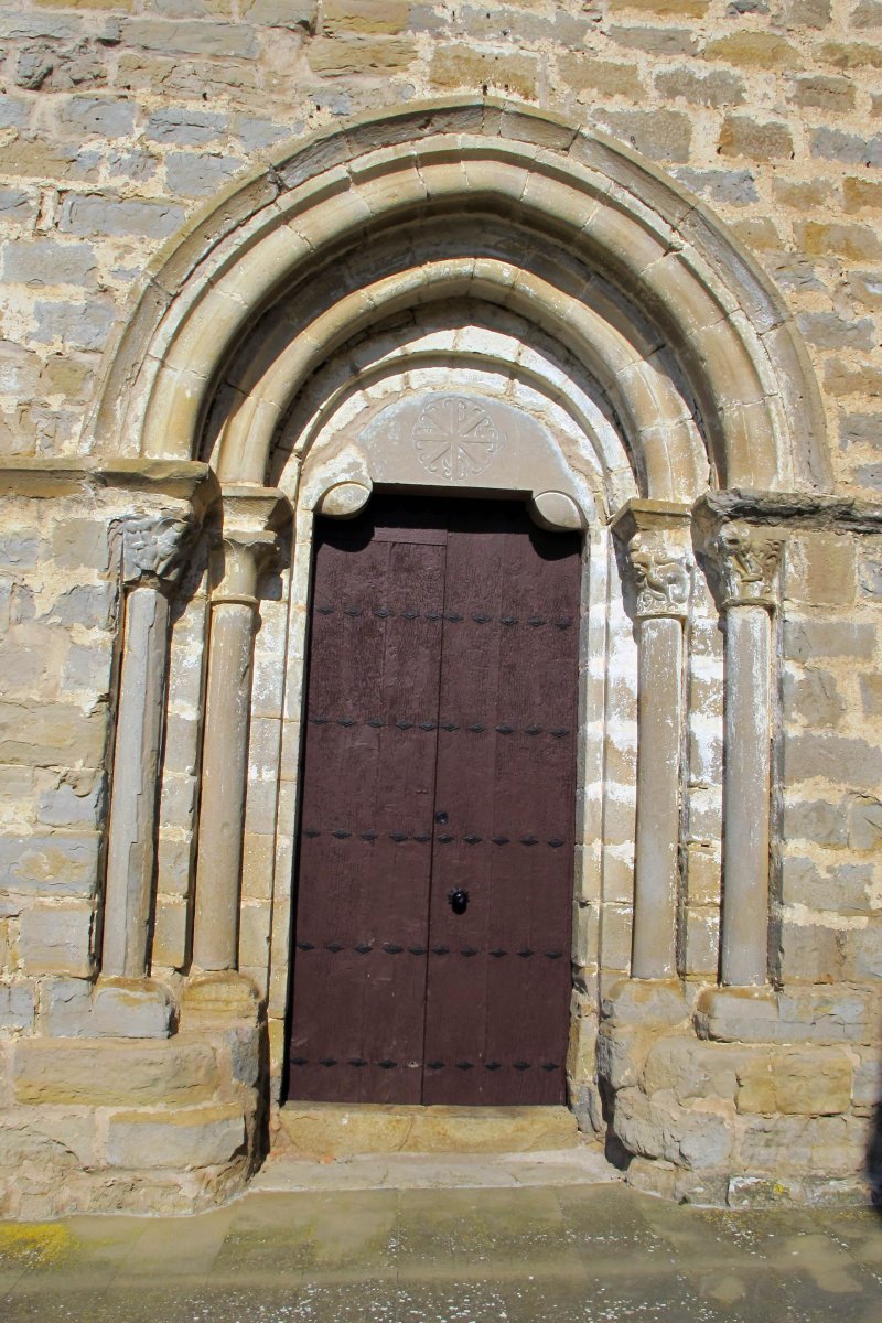 Elizaren sarrerako atea