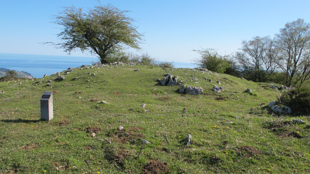 Urruztume II tumulua