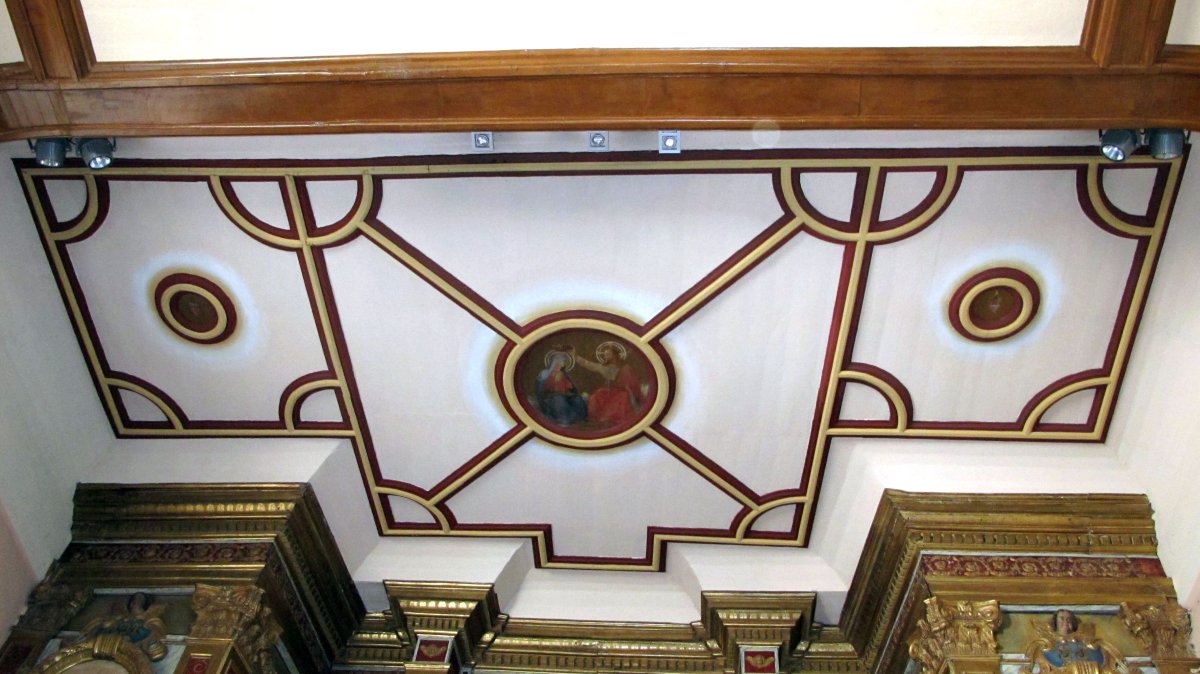 Santa Maria eliza Heletan, barrua