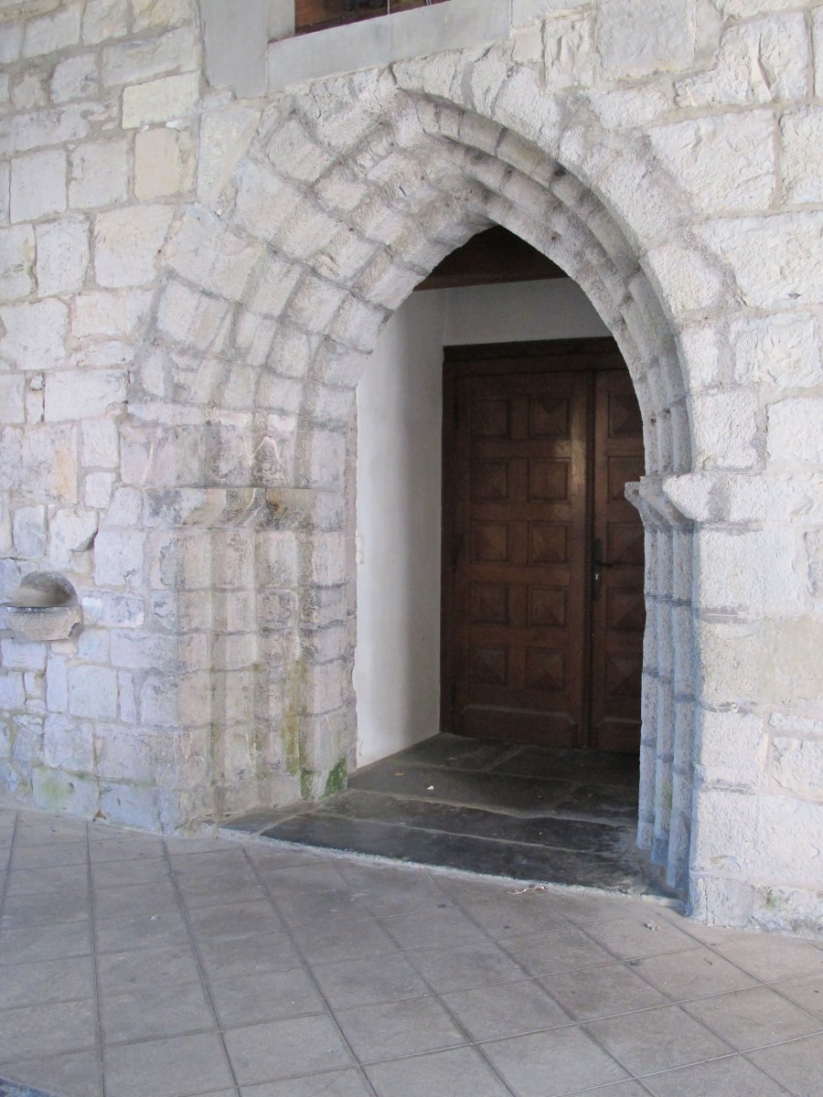 San Juan Bautista eliza, sarrerako atea