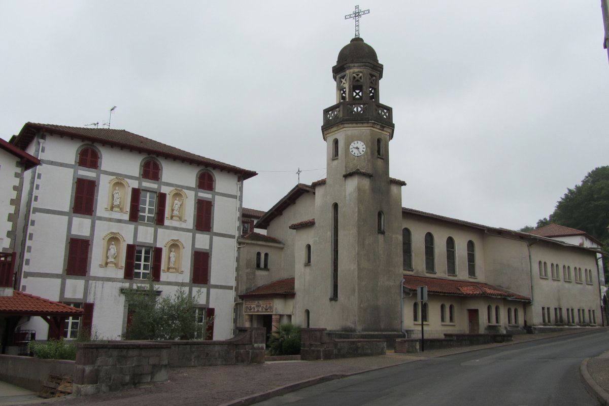 Bihotz Sakratua ermita, Hazparne