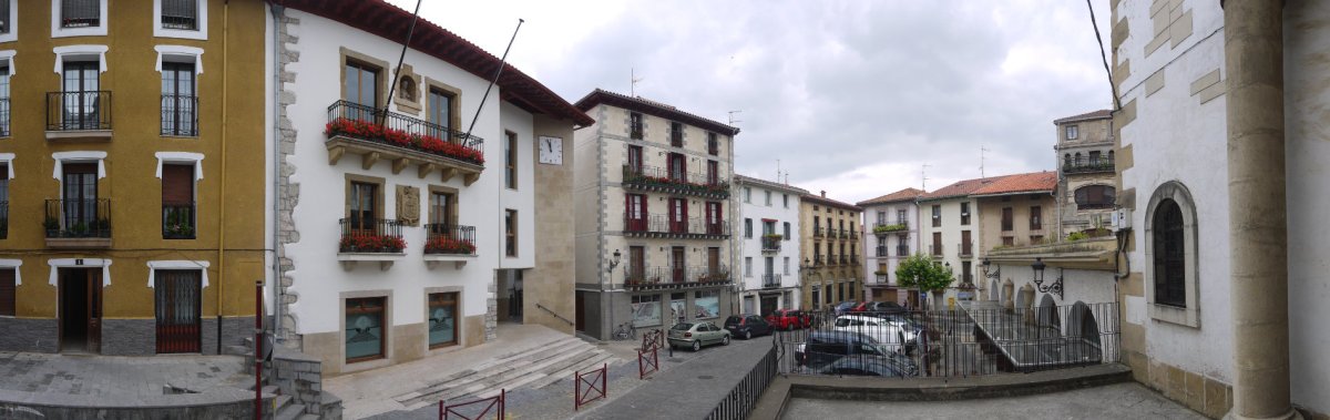 Udaletxea eta inguruak, Zumaia.