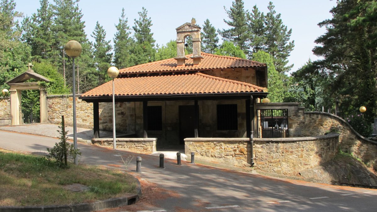 Erdoitzako Andra Mari ermita, Izurtza