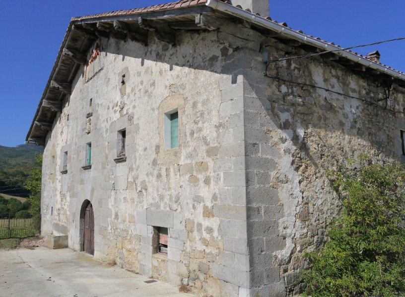 Herriko etxea, Astitz