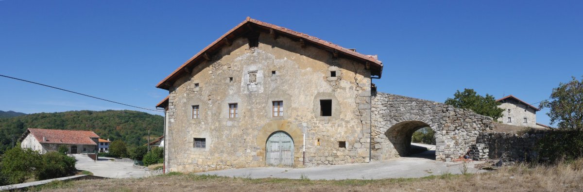 Herriko etxea, Astitz